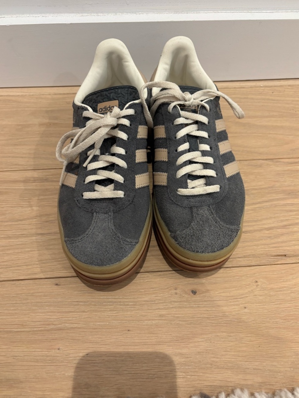 Adidas women’s light blue/grey Suede Sneakers with Cream Stripes